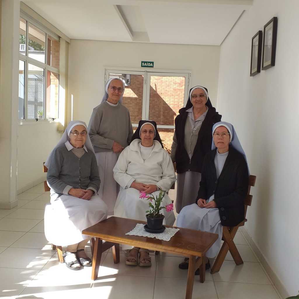 Visita da Madre Geral Lina Maria Girotto – Comunidade do CEI Ciranda